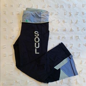 Soulcycle Lululemon cropped leggings
